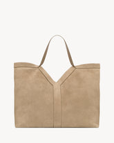 Y MAXI TOTE IN SUEDE DRY GRAIN