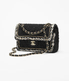 Fall-Winter 2025/26 Small Classic Handbag Black