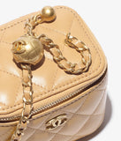 Cruise 2025/26 Small Vanity with Chain Beige