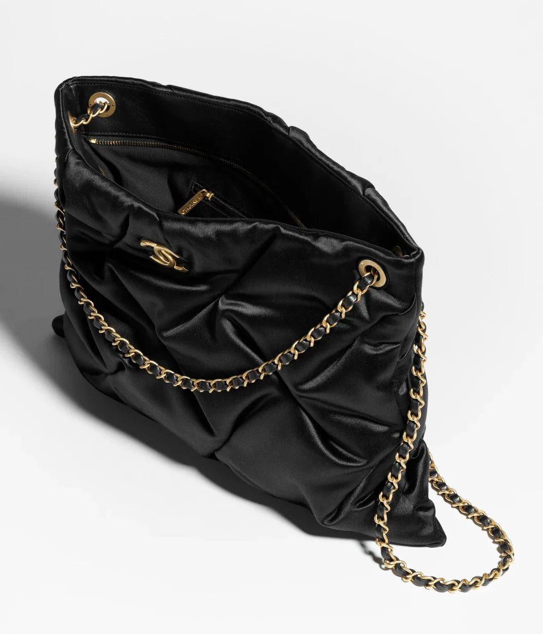 2024/25 Métiers d’art Large Pouch Bag